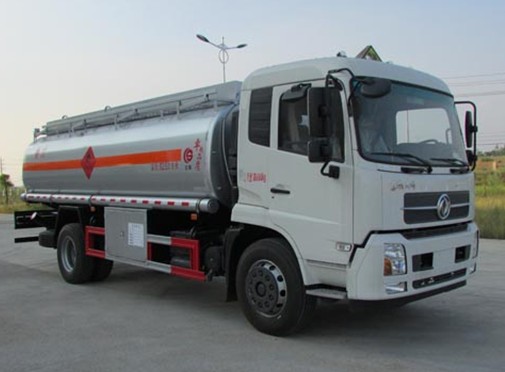 12噸東風(fēng)天錦加油車圖片 12噸東風(fēng)天錦加油車圖片