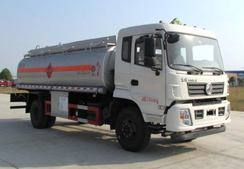 12噸東風(fēng)專用底盤加油車圖片 12噸東風(fēng)專用底盤加油車圖片