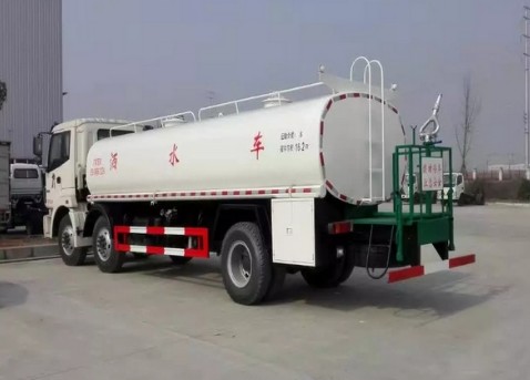 ����W��С���S20����ˮ܇