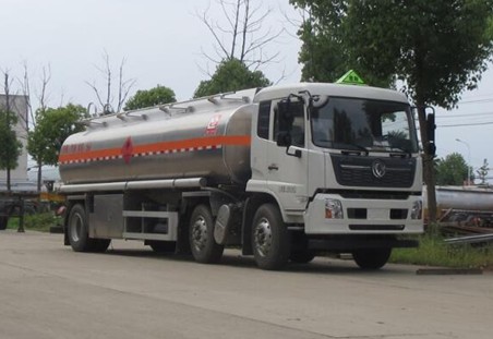 �����|�L���\ǰ�ĺ����X�Ͻ��\��܇�DƬ