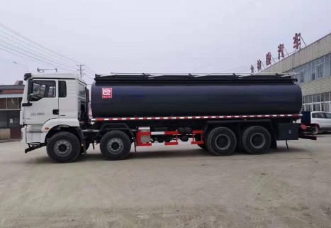 �������ǰ�ĺ�˹�Һ܇