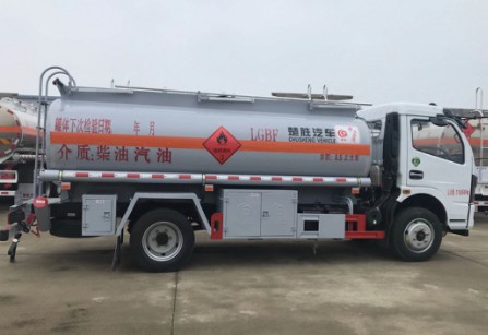 ����8���|�L(f��ng)�͹�܇/�\(y��n)��܇