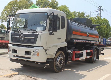 國六東風(fēng)天錦化工車圖片 國六東風(fēng)天錦化工車圖片