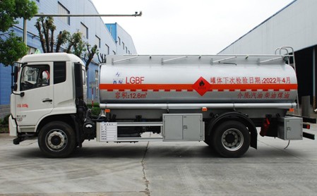 國六東風(fēng)天錦12.6方加油車 國六東風(fēng)天錦12.6方加油車