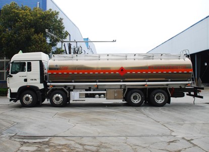 國六重汽豪沃30.6方鋁合金運油車 國六重汽豪沃30.6方鋁合金運油車