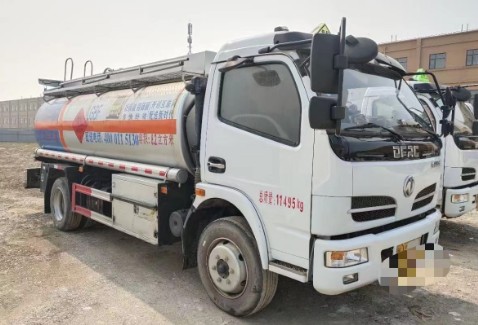 ����8������܇�������S������