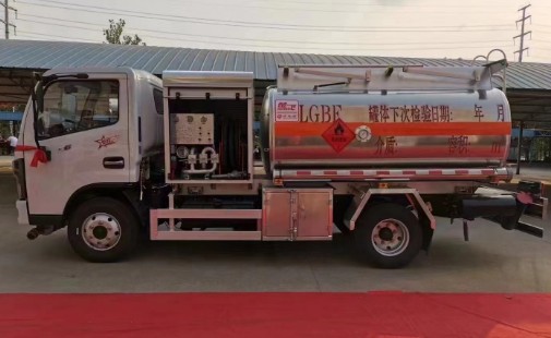 ������4.7���w�C(j��)����܇(ch��)_�|�L(f��ng)�������w�C(j��)����܇(ch��)_���w��CLQ5070GJY6F���w�C(j��)����܇(ch��)